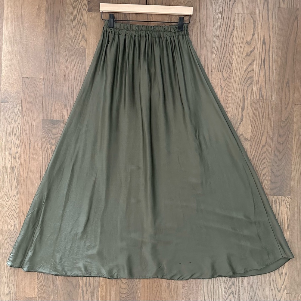 NWT Made in Italy Satin Silk Blend Maxi Skirt in Dusty Olive Green Medium - Picture 4 of 9